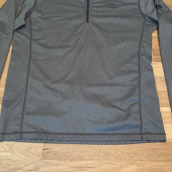 The North Face Charcoal 1/4 Zip Long Sleeve Performance Jacket Men’s L - Picture 4 of 12